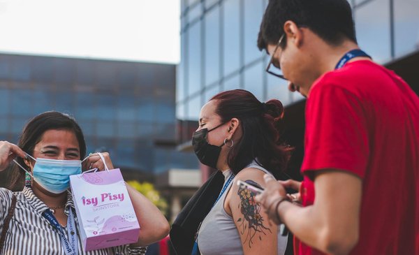 How can you create a delicious Welsh rarebit at home?